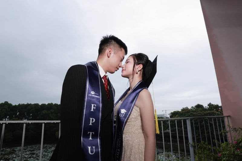 Tình chúng mình bắt đầu từ chuyến xe về quê năm ấy